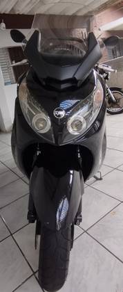 DAFRA MAXSYM 400i 